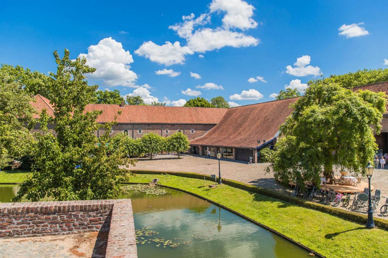 Landgoed Kasteel Limbricht Acomodação com café da manhã Exterior foto